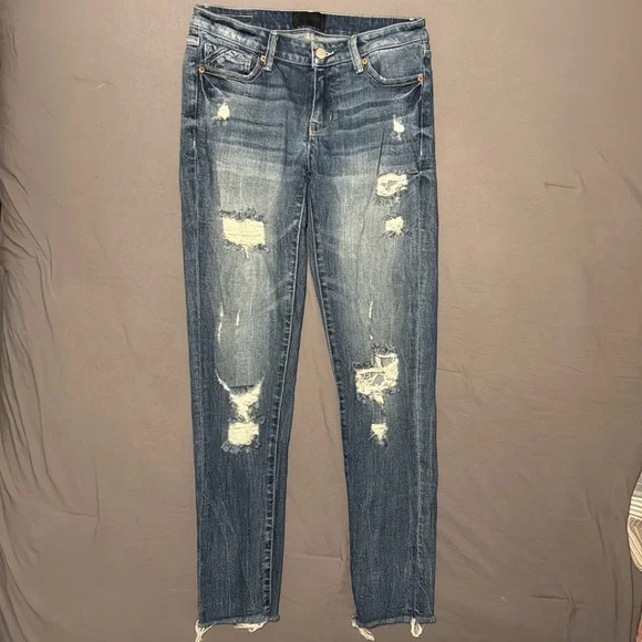 Buckle Black Light Wash No 53 Ankle Skinny Jeans - Picture 1 of 3